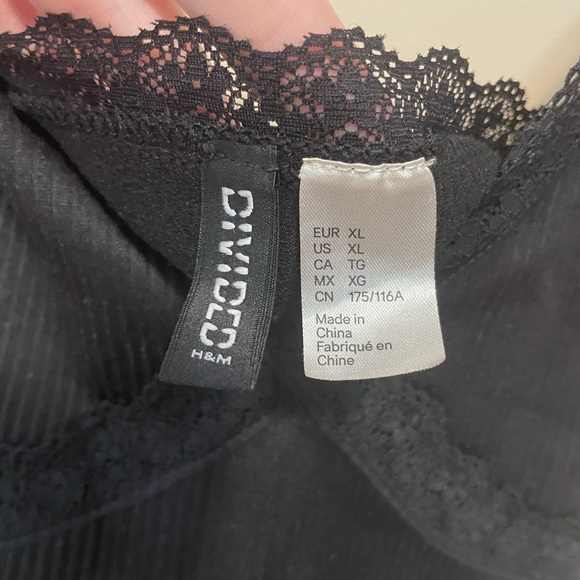 H&M Divided Black River Crop Top with Lace Trim - Picture 3 of 4